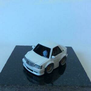 �y���������z�͌^�� ���f���J�[ �`�����J�X�^�������Z�f�X�x���c�z���C�gchoro q custom mercedesbenz 500 amg bbs white