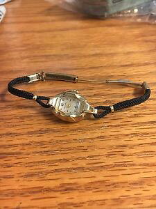 �y���������zvintage 10k gold small waltham watch