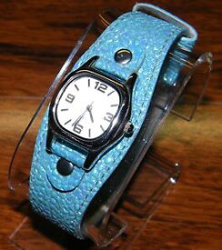 【送料無料】unbranded blue shiny sparkly quartz 12 hour wrist watch for male or females