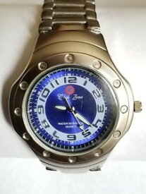 【送料無料】vintage time zone water resistant quartz watch with ss bracelet