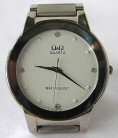 【送料無料】qamp;q miyota quartz watch with metal bracelet