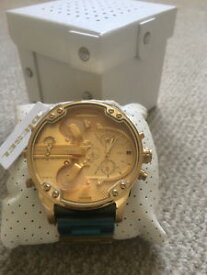 【送料無料】mens dlesel dz7399 mr daddy gold yellow multizone chronograph watch