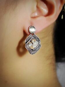 �y���������z�s�A�X�@�s�A�X�@�^�C�K�[�z���C�g���B���e�[�Wohrringeohren silber blumen ethnisch augen von tiger wei vintage bb18