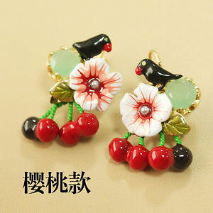 �y���������z�s�A�X�@�s�A�X�@�p�W���}�`�F���[���b�h�o�[�h�G�i����ohrringe schlfer kirsche rot vogel emaille wei original ehe l6