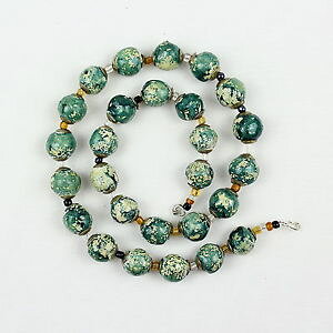 �y���������z�l�b�N���X�@�l�b�N���X�C�������O�^�C�vnaturel argile perles collierearrings set peint la main kazuri type ncs15
