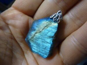 �y���������z�l�b�N���X�@pendentif protection labradorite brut ref 8281