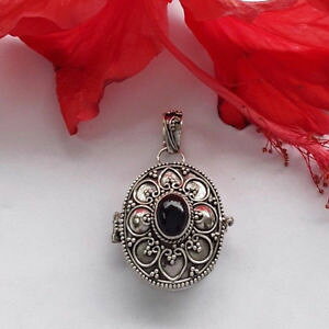 �y���������z�l�b�N���X�@�N���G�C�V�����{�b�N�X�V���o�[�V�[�N���b�gagnes creations pendentif poison boite a secret en argent 925 amp; amethyste
