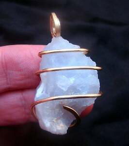 �y���������z�l�b�N���X�@�z���[�}�[�����S�[���h��houx calcdoine bleue agate pendentif merlins or 36