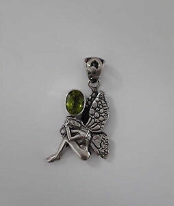 �y���������z�l�b�N���X�@�V���o�[�I���k�y���h�b�g�e�B���J�[�x��agnes creations joli pendentif fee clochette en argent 925 orne peridot