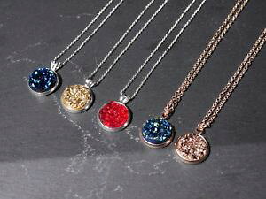 �y���������z�l�b�N���X�@�S�[���h�V���o�[�N���m�O���t���[�Ycollier avec kristallsplittern en or rose ou argent monture comme chronographe