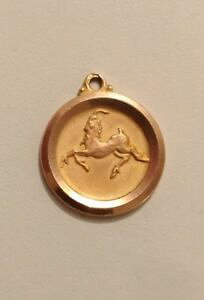 yzlbNX@bLS[hJvR[pendentif plaqu or capricorne
