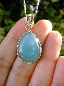 �y���������z�l�b�N���X�@�V���o�[�y���_���gtrs beau pendentif en argent 925 et calcdoine bleue vritable
