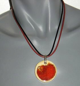 【送料無料】ネックレス ペンダントネックレスブラックブラウンレッドアンプベージュbijoux de crateur pour femme collier pendentif noir marron rouge amp; beige neuf
