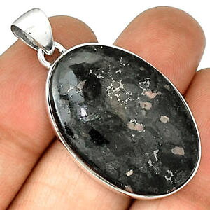 �y���������z�l�b�N���X�@�}�E���gpendentif nuummite vritable monture argent 925 rare ref 3875