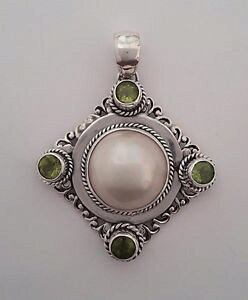 �y���������z�l�b�N���X�@�V���o�[�y���_���g�p�[��agnes creations beau pendentif en argent 925 orne dune perle amp; peridots