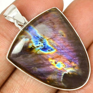�y���������z�l�b�N���X�@�y���_���g�P�[�X�}�E���gpendentif protection labradorite violet trs rare monture argent 925 ref 8282