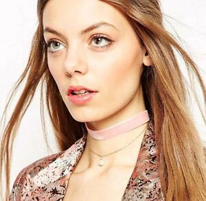 yzlbNX@lbNsNr[hk[hp[Nbv{w~Acollier plastron bohme ras de cou velours rose nude perle star