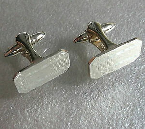 �y���������z�����Y�A�N�Z�T��?�@�r���e�[�W�����Y�J�t�����N�Xcufflinks vintage mens cuff links 1960s 1970s goldtone metal stratton