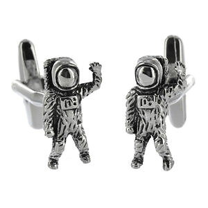 yzYANZT?@JtXNnasaXy[Xaj466detailed waving astronaut cufflinks nasa space moon land aj466 brand in box