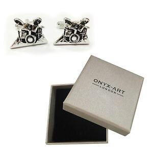 【送料無料】メンズアクセサリ? メンズドラムキットカフスボタンオニキスアートボックスオンmens drum kit musician novelty cufflinks amp; gift box by onyx art