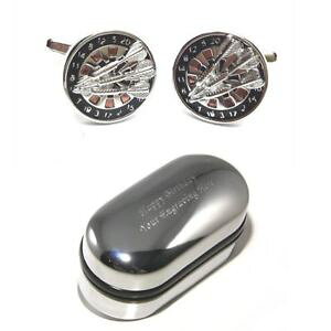 �y���������z�����Y�A�N�Z�T��?�@�_�[�g�_�[�c�J�t�X�{�^���{�b�N�Xdartboard amp; darts cufflinks amp; engraved gift box