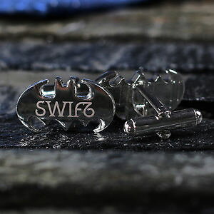 �y���������z�����Y�A�N�Z�T��?�@�I�v�V�����{�b�N�X�o�b�g�}���J�t�����N�Xpersonalised monogrammed batman cufflinks for men w optional wooden gift box