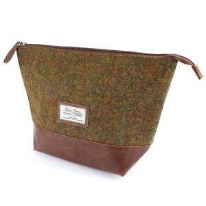 �y���������z�����Y�A�N�Z�T��?�@�n���X�c�C�[�h�����Y�o�b�O�E�H�b�V��harris tweed mens wash bag stornoway