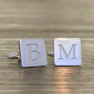 �y���������z�����Y�A�N�Z�T��?�@�V���O���J�t�����N�Xinitial singles cufflinks