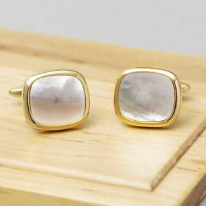 yzYANZT?@p[XNGAJtX{^mother of pearl square cufflinks