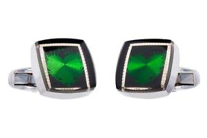 yzYANZT?@O[IjLXA[g{bNXANXNGAJtNXgreen acrylic square cufflinks for men presented in onyx art cufflink gift box