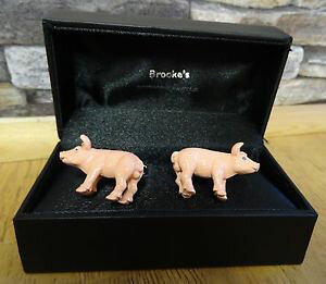 yzYANZT?@u^o[JtX{^v[e[V{bNXnovelty pig figure bar cufflinks with presentation box