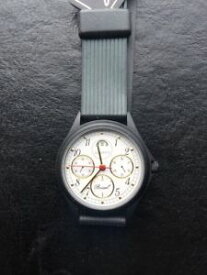 【送料無料】腕時計　ウォッチ　スイスアラームビンテージラバーラバーウォッチnos bassel swiss reloj watch vintage goma rubber