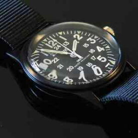 【送料無料】腕時計　ウォッチ　ベトナムブラッククロックベルトパターンボックスmwc matt negro 196070s patrn de vietnam militar reloj negro correas nueva en caja