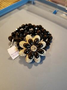 yzuXbg@ANZT?@\tBAXgb`uXbghlia sophia corsage stretch bracelet rv 88