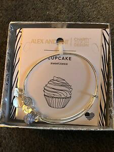 �y���������z�u���X���b�g�@�A�N�Z�T��?�@listingalex�A�j�`�����e�B�[�J�b�v�P�[�L�u���X���b�g�V���o�[nwt listingalex and ani charity design cupcake sweetness bracelet silver nwt