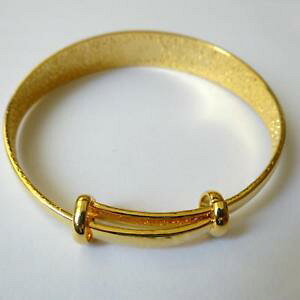 yzuXbg@ANZT?@g^uXbgJ[S[hwoman retro rigid bracelet color gold 748 in 19 cm 84 aa