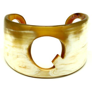 �y���������z�u���X���b�g�@�A�N�Z�T��?�@�z�[���J�t�X�u���X���b�g q12083horn cuff bracelet q12083