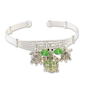 �y���������z�u���X���b�g�@�A�N�Z�T��?�@barlow�V���o�[�O���[��turtlecuff�u���X���b�glistingperiwinkle listingperiwinkle by barlow silver green crystal turtle charm cuff bracele