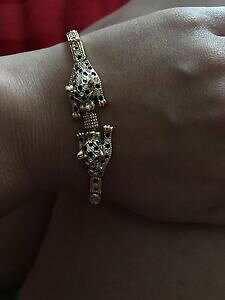 yzuXbg@ANZT?@uXbguhGWvgstunning gold plated bracelet with colour gems brand from egypt