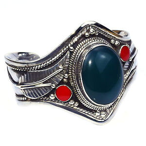 �y���������z�u���X���b�g�@�A�N�Z�T��?�@oynx�A�J�T���S�J�t�X24ctgreen oynx red coral cuff 24ct overlay ethnic jewelry