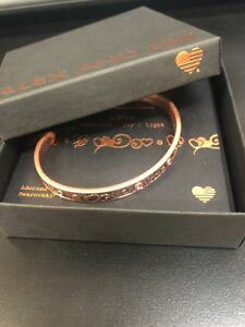 yzuXbg@ANZT?@AbNXJtalex and ani love cuff, rog