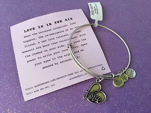 【送料無料】ブレスレット アクセサリ? アレックスハートブレスレットシルバーauthentic alex and ani love heart bracelet silver