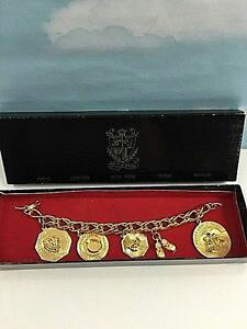 �y���������z�u���X���b�g�@�A�N�Z�T��?�@vintage gold fashion girls lady charm braceletvintage gold fashion girls lady charm bracelet happy anniversary love hea