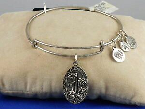 【送料無料】ブレスレット アクセサリ? アレックスラファエリアンシルバーブレスレットalex and ani rafaelian silver because i love you godmother flower charm bracelet