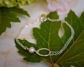 【送料無料】ブレスレット　アクセサリ—　ブレスレットパールスターリングシルバーeternity bracelet dainty pearl sterling silver bridesmaids gift