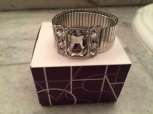 yzuXbg@ANZT?@\tBAtg[Xgb`uXbgbrand lia sophia front row stretch bracelet