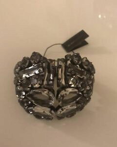 yzuXbg@ANZT?@KXXg[JtuXbgnwt bcbg maxazria floral glass stone cuff bracelet