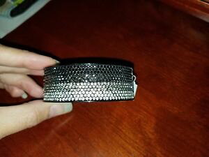 yzuXbg@ANZT?@\tBApCguXbglia sophia paris lights bracelet nwt