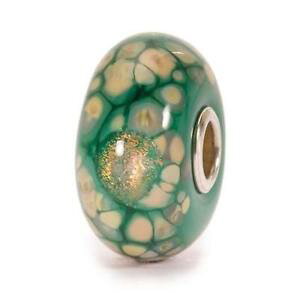 �y���������z�u���X���b�g�@�A�N�Z�T��?�@�K���X���U�C�N�r�[�htrollbeads bead in glass mosaic flowers green tglbe 20056