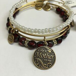 yzuXbg@ANZT?@AbNXr[YN]Gfalex and ani like a mother to me, white color beaded, crimson eden set of 3 rg